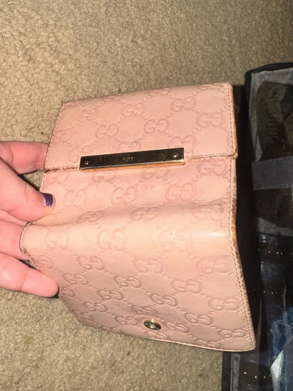 Authentic Gucci Blush Pink Embossed Leather Wallet - Picture 9 of 10